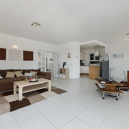 Malo Ferienvilla Privlaka, Pool, Boje, Wi-fi, Wallbox Privlaka