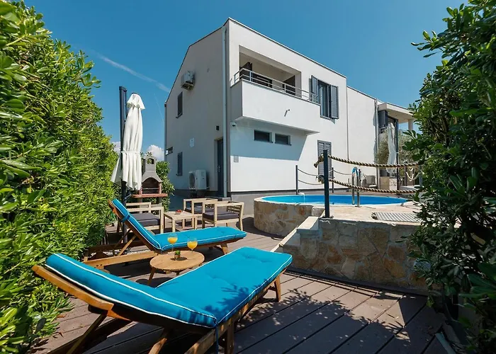 Lägenhet Malo Ferienvilla Privlaka, Pool, Boje, Wi-fi, Wallbox *