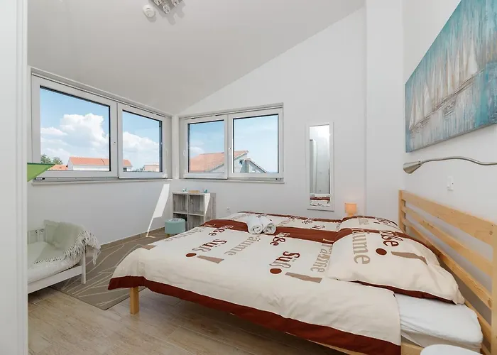 Malo Ferienvilla Privlaka, Pool, Boje, Wi-fi, Wallbox * Privlaka (Zadar)