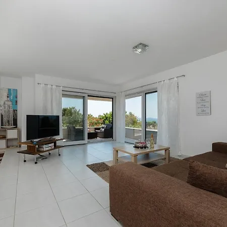 Malo Ferienvilla Privlaka, Pool, Boje, Wi-fi, Wallbox *