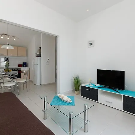 Malo Ferienvilla Privlaka, Pool, Boje, Wi-fi, Wallbox