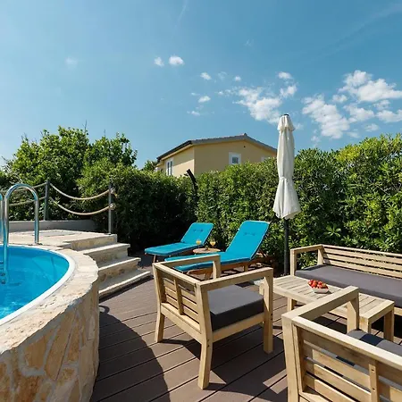 Apartament Malo Ferienvilla Privlaka, Pool, Boje, Wi-fi, Wallbox Privlaka (Zadar)