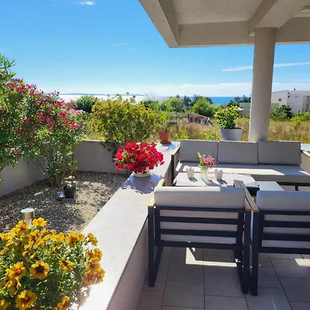 Malo Ferienvilla Privlaka, Pool, Boje, Wi-fi, Wallbox Apartment Privlaka (Zadar)