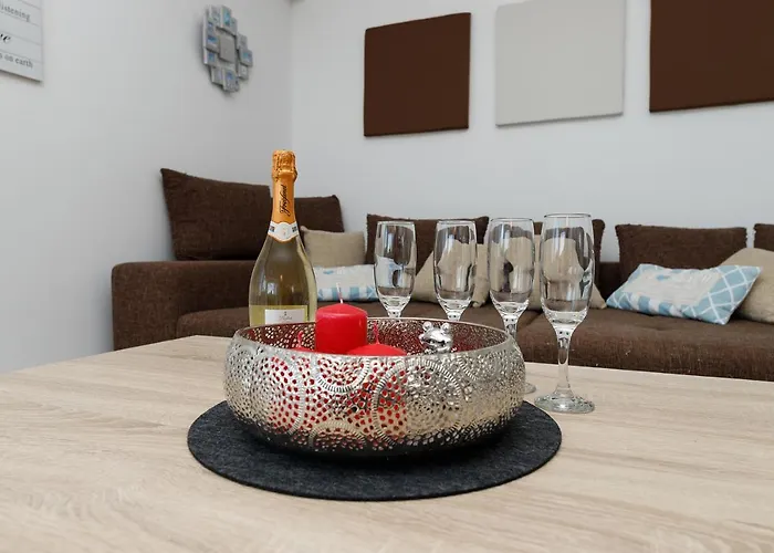 Lägenhet Malo Ferienvilla Privlaka, Pool, Boje, Wi-fi, Wallbox Privlaka (Zadar)