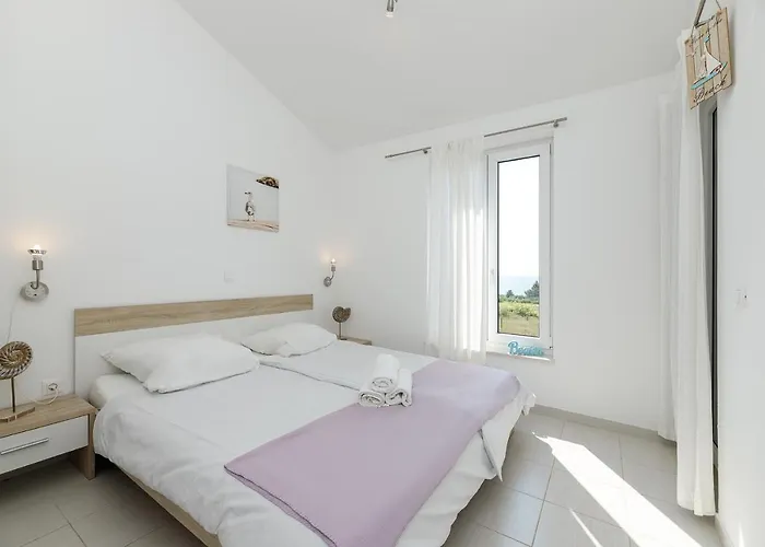 Lägenhet Malo Ferienvilla Privlaka, Pool, Boje, Wi-fi, Wallbox Privlaka (Zadar)