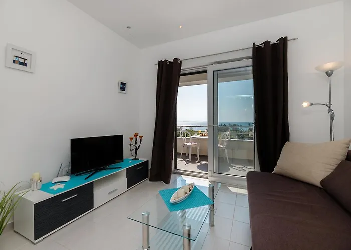 Malo Ferienvilla Privlaka, Pool, Boje, Wi-fi, Wallbox Lägenhet *