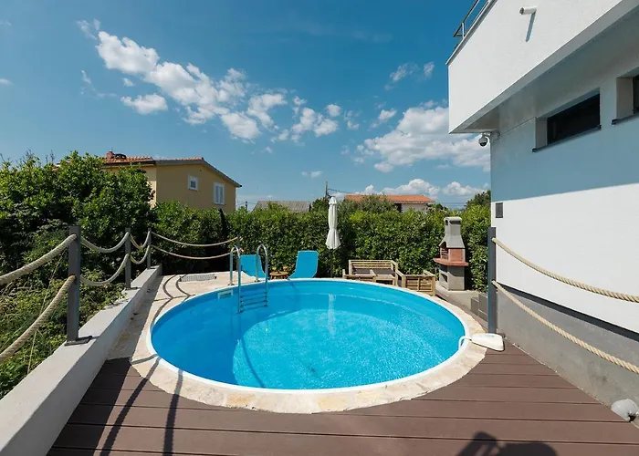 Malo Ferienvilla Privlaka, Pool, Boje, Wi-fi, Wallbox Lägenhet *